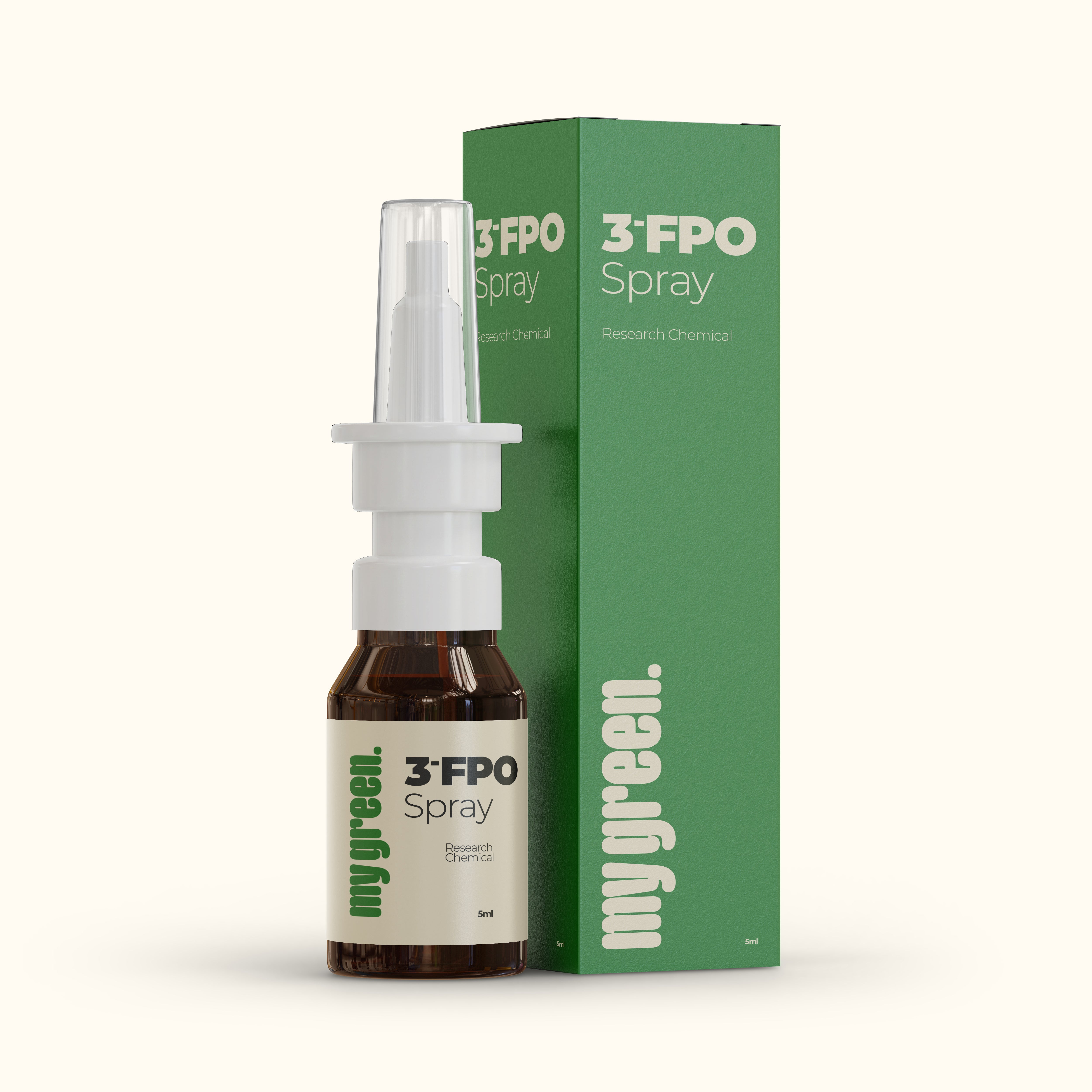 Braune 5-ml-Nasensprayflasche mit weißem Sprühkopf vor einer grünen Verpackung mit der Aufschrift „3-FPO Spray“ und „mygreen“ auf hellem Hintergrund.